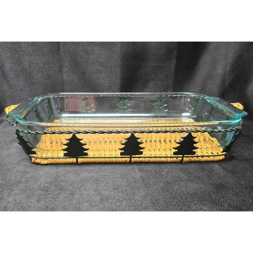 Pyrex 3 Quart Oblong Baking Dish + Metal Wicker Evergreen Tree Serve Ware Tray